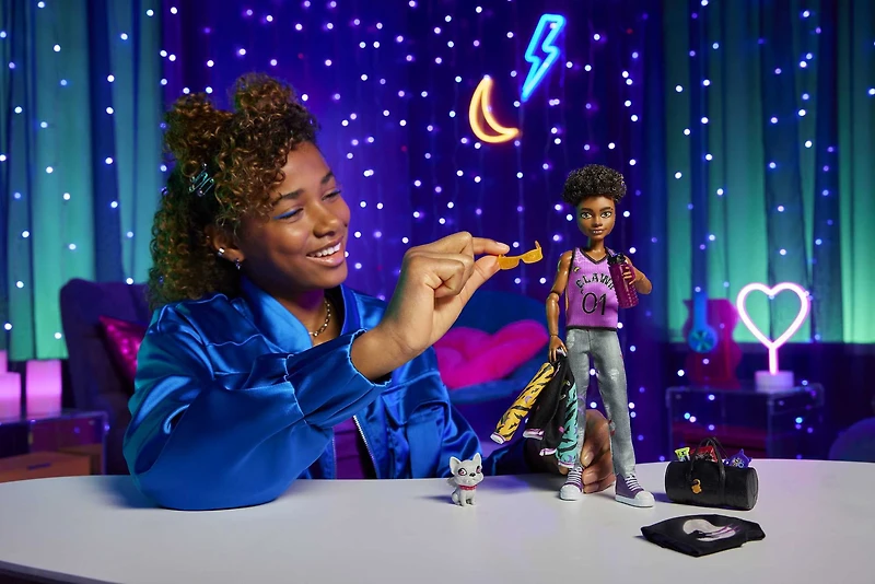 Monster High Doll, Clawd Wolf Doll with Pet and Accessories