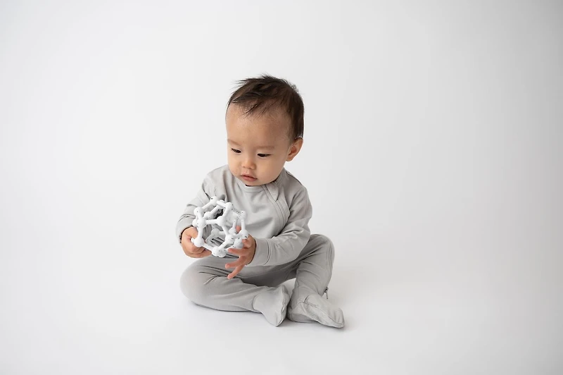 Kushies - Silibounce - jouet-dentition en silicone - Sable