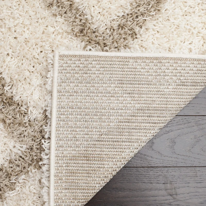 Safavieh Dallas Jerrie Geometric Shag Area Rug