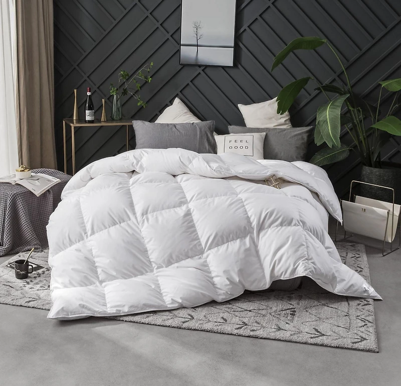 Royal Elite Hutterite Duck Down Duvet