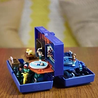 Polly Pocket Collector Stranger Things Compact, Special Edition Dolls and Playset