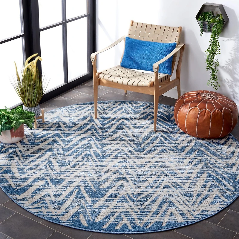 SAFAVIEH Cottage Ronni Chevron Indoor/Outdoor Area Rug