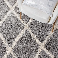 Safavieh Venus Quincy Geometric Trellis Shag Area Rug