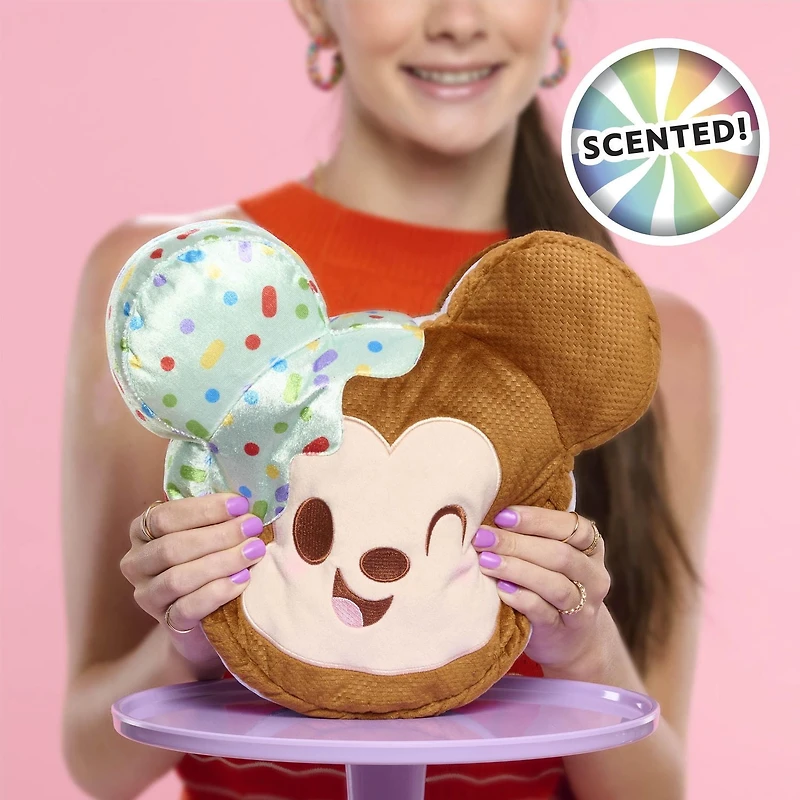 Peluches parfumée Squeeze-A-Munch Grande Disney Munchlings - Mickey Mouse