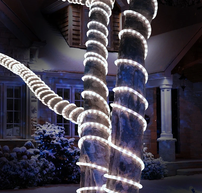 5.48M ROPE LIGHT WITH 108 LED, INDOOR/OUTDOOR, CLEAR PVC TUBE, COLOUR CHANGING LIGHTS