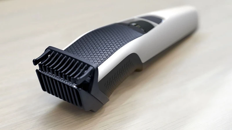 Philips Beard Trimmer Series 3000, Lift & Trim technology, BT3206