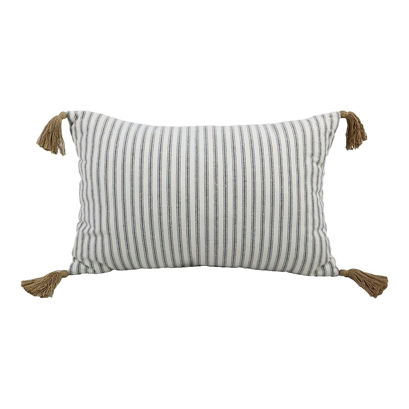 FRAÎCHE Holiday Wreath Cushion, 20x13-in
