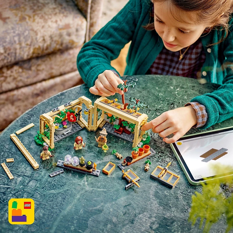 LEGO Harry Potter Le Château de Poudlard : le Cours de Botanique, Cadeau de Sorcier 76445