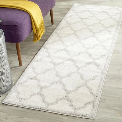 Safavieh Amherst Roderick Geometric Area Rug