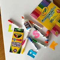 Formit Panneau De Présentation Pour Projets Triptyque Blanc 28 Po X 40 Po (71,1 Cm X 101,6 Cm) PANNEAU DE PRÉSENTATION TRIPTYQUE 28 po x 40 po (71,1 cm x 101,6 cm) BLANC