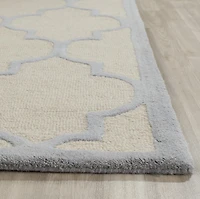 Safavieh Cambridge Kevin Geometric Area Rug