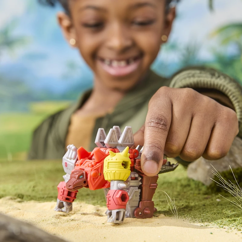 Transformers CYBERWORLD Cyber Changers Dinobot Snarl Action Figure