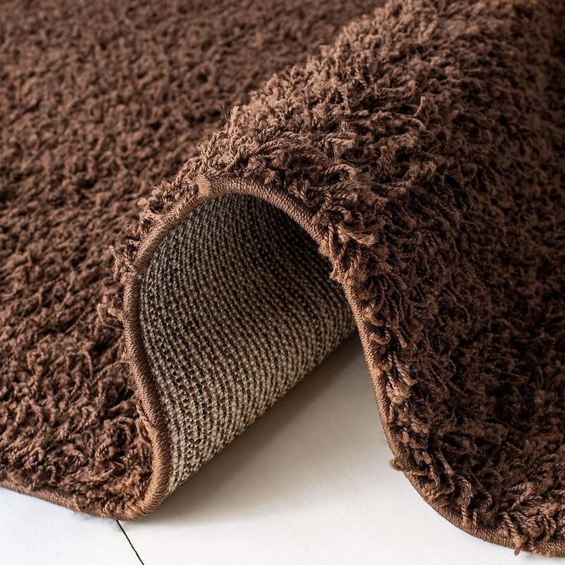Safavieh Athens Solid Plush Shag Area Rug