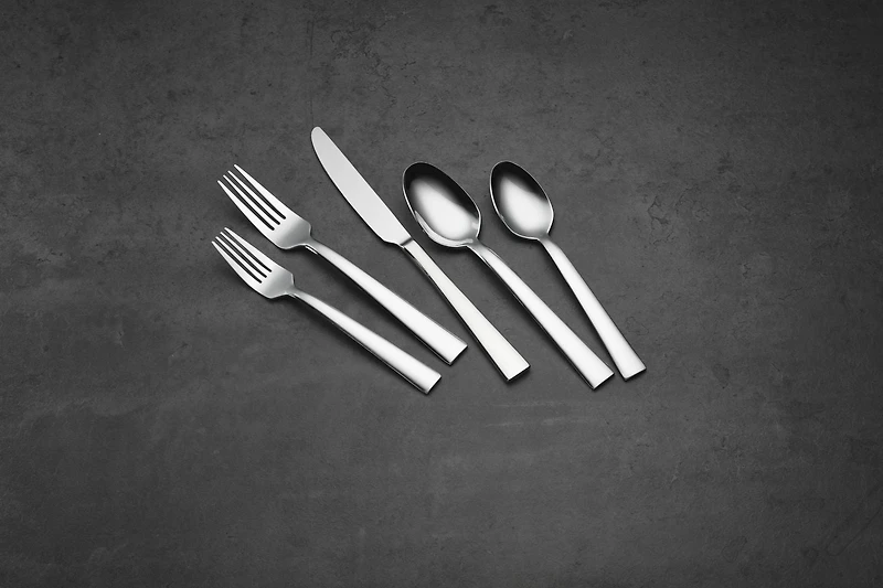 Madison Avenue 20 Piece Everyday Flatware Set, Service for 4