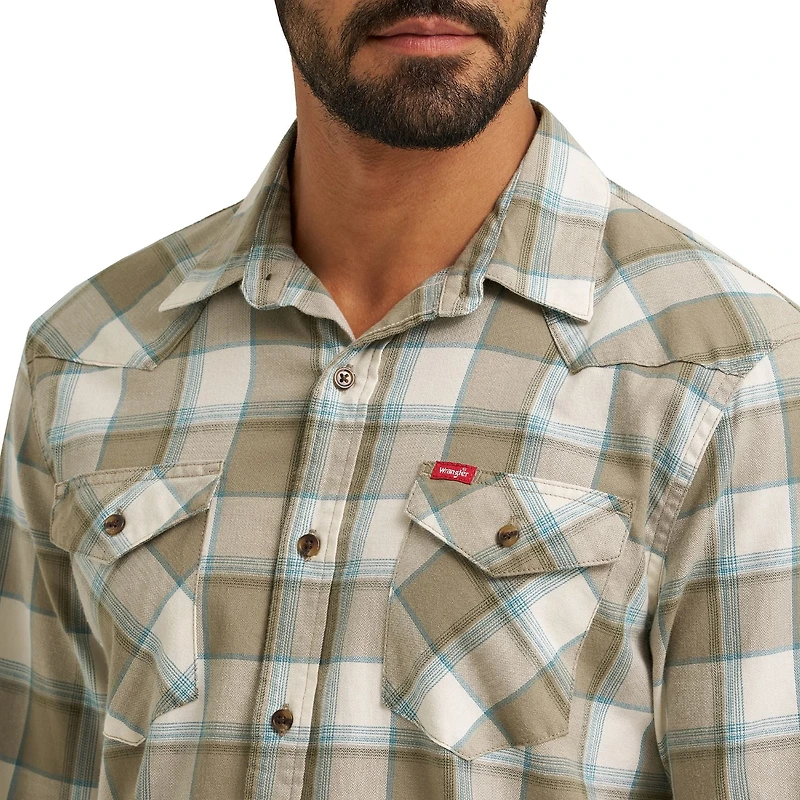 Wrangler® Men's Long Sleeve Plaid Shirt