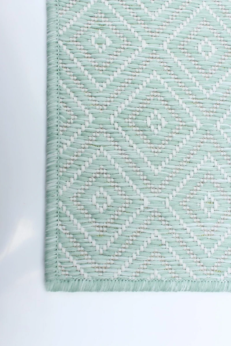 ECARPET Outdoor Area Rug for Patio, Deck, Backyard, Camping, Water Proof Carpet, Veranda Diamond Collection
