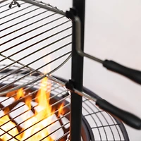 Deko Living Foyer extérieur à bois en acier de 33 pouces de diamètre avec 2 grilles de cuisson, rôtissoire et tisonnier