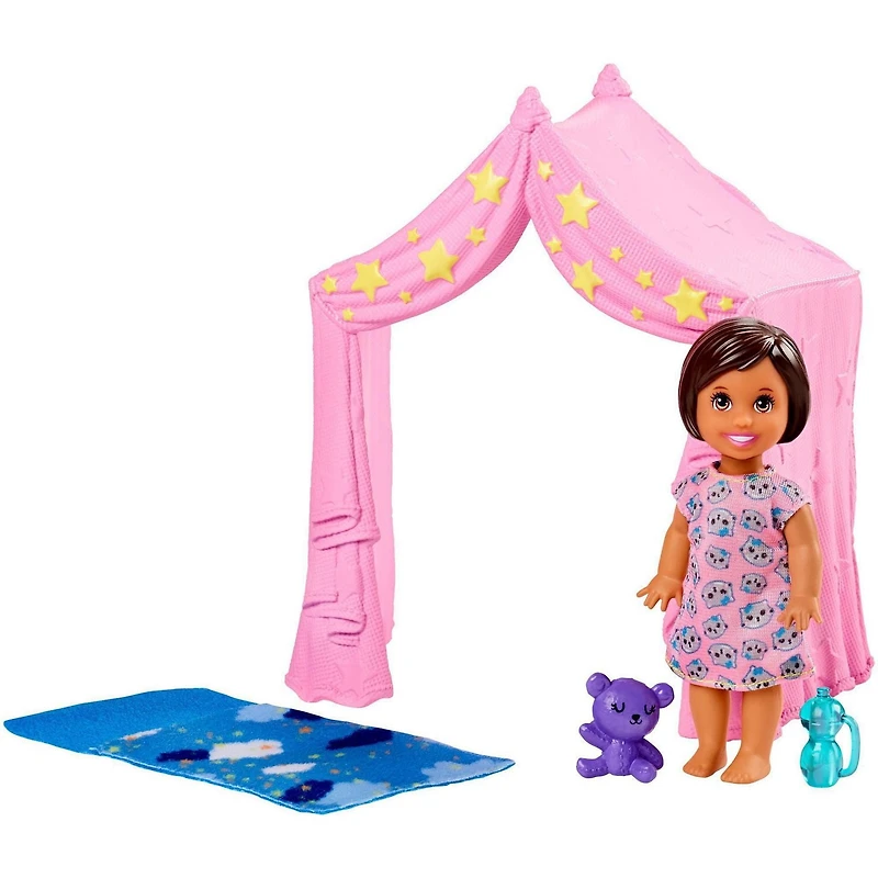 Poupée et coffret de jeu Barbie Skipper Babysitters Inc. avec poupée jeune enfant, tente et sac de couchage