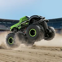 Motor Dayz R/C Bigfoot Monster Truck Green Flames 1/43e, avec lumières DEL, technologie 2,4GHz, pour enfants de 4 ans et plus MD CAMION BIGFOOT 1:43