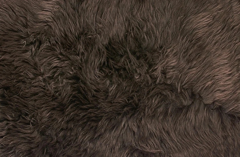 NEW ZEALAND SHEEPSKIN QUATTRO RUG 4' X 6'