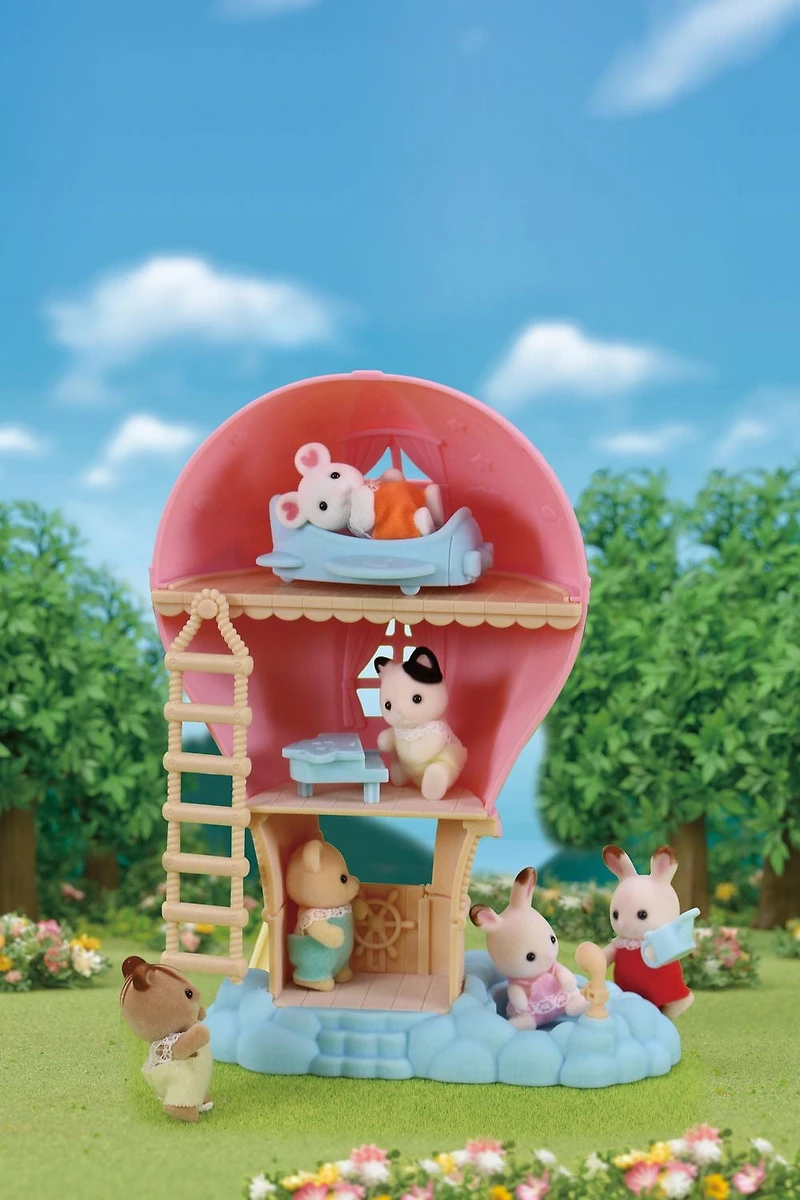 Calico Critters Baby Balloon Playhouse, Playset with Figure and Accessories, Ready to Play