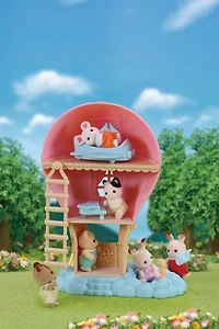 Calico Critters Baby Balloon Playhouse, Playset with Figure and Accessories, Ready to Play