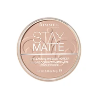 Rimmel Poudre pressée Stay Matte, texture légère et crémeuse, couvrance élevée, contrôle durable de la brillance jusqu'à 5H, 100% Sans Cruauté Fini mat