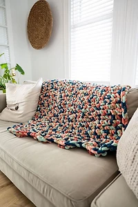 Lion Brand Cover Story Thick & Quick Yarn #7 Jumbo Polyester Yarn 300g/36m 1 Ball