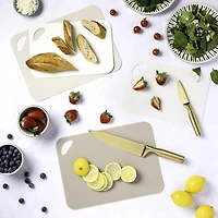 Tapis de découpe Thyme & Table en polyéthylène (lot de 4) : petit (19 cm x 29 cm) et moyen (25 cm x 34 cm) – Crème