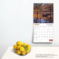 Wyman Publishing Météo Capricieuse par Canadian Geographic 2024 30.48x60.96 CM Mur Carré Calendrier, 9781525611438