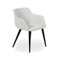 Chaise de salle à manger Bucket – Revêtement en tissu Dove élégant avec un design Bucket confortable et des pieds en métal noir, parfait pour les salles à manger ou les espaces d'accentuation