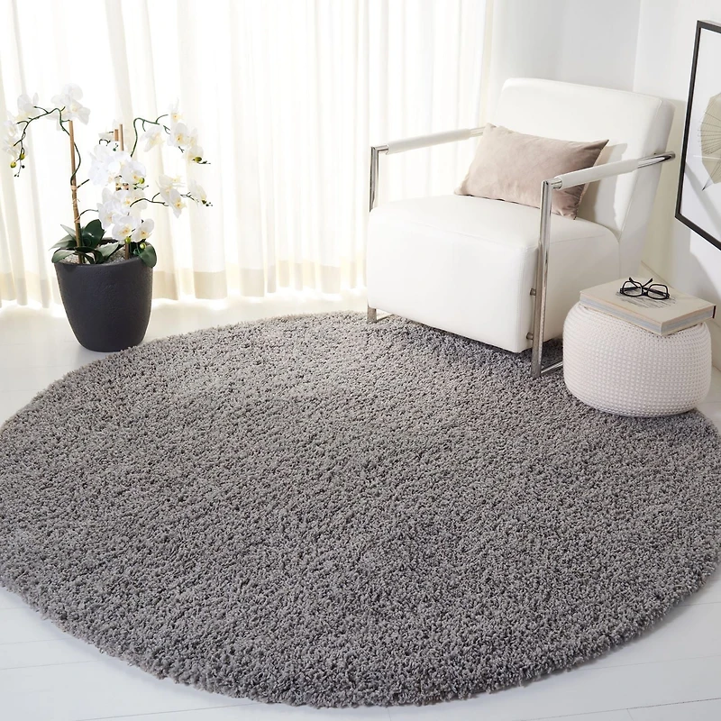 Safavieh Venus Elijah Solid Plush Shag Area Rug