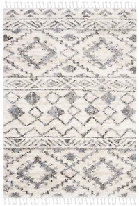SAFAVIEH Berber Fringe Camillo Aztec Shag Area Rug