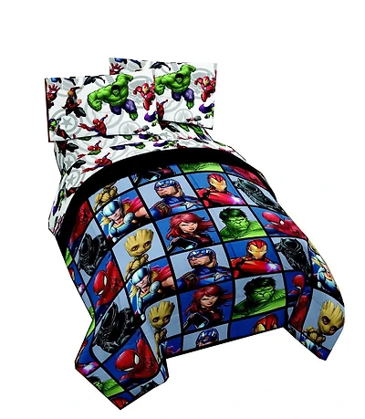 Avengers 4pc Twin Bed Set and Bonus bag.