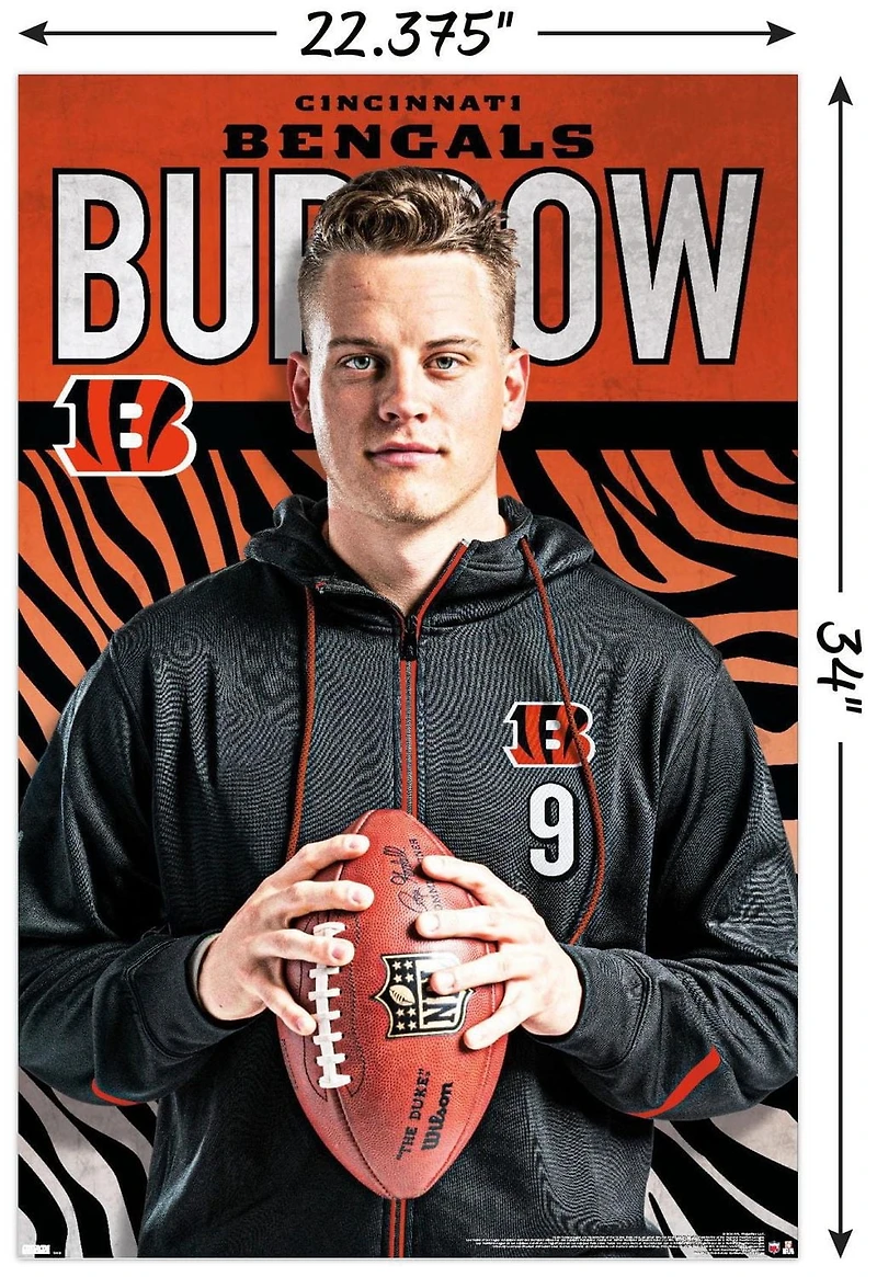 NFL Cincinnati Bengals - Joe Burrow Pose 20 Wall Poster, 14.725" x 22.375" Framed