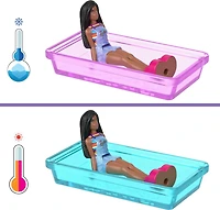 Coffret poupée et véhicule jouet ​Mini BarbieLand Barbie, poupée Barbie de 3,81 cm (1,5 po) et Autocaravane de rêve avec portes qui s’ouvrent vraiment et piscine à changement de couleur