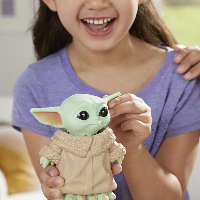 Bop It! Star Wars: The Mandalorian The Child Edition and The Child Sounds, Electronic Game for Kids 8 and Up