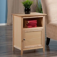 Henry Accent table