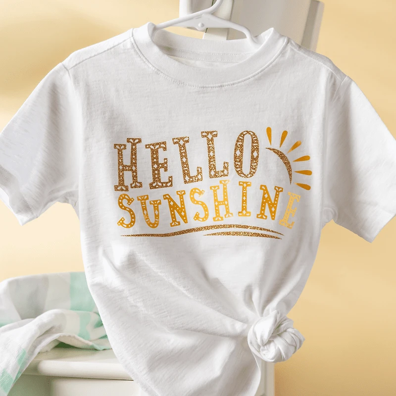 Cricut EasyPress® 2 9x9, Daybreak - Starter + Custom Tee Bundle