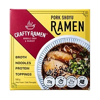 Ramen shoyu au porc Ramen congelé de qualité restaurant - 500g, 23g de protéines par portion. Comprend: bouillon, nouilles, protéine, garnitures. Prêt en quelques minutes.