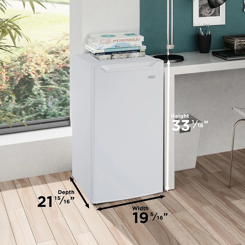Danby DCR044B1WM Réfrigérateur compact de 4,4 pi3 en Blanc