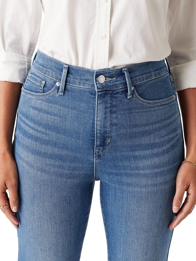 Levi Strauss Signature™ Women's High Rise Straight Jeans