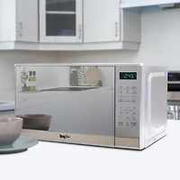 Total Chef 700 Watts Microwave Oven with Digital Controls (0.7 Cu. Ft./20 Liters), Compact Microwave for Quick Meals