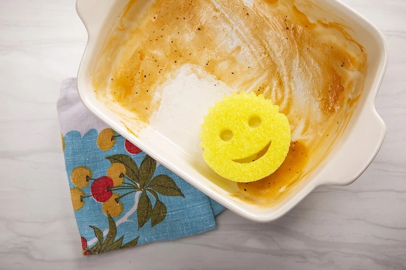 Scrub Daddy Scratch-Free Dish Sponge, Yellow, 1 Count, Hard in cold water and soft in hot water.