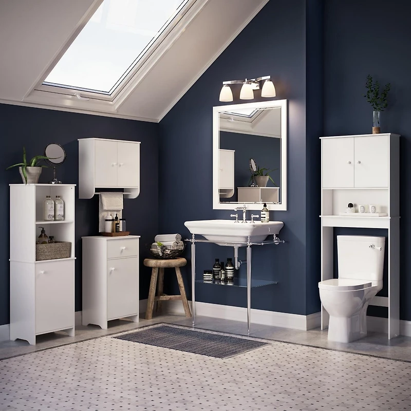Medford Collection Maison RiverRidge® Armoire haute sur pieds, 15,75 po. (larg) x 46 po. (haut) x 11,75 po. (prof), blanc