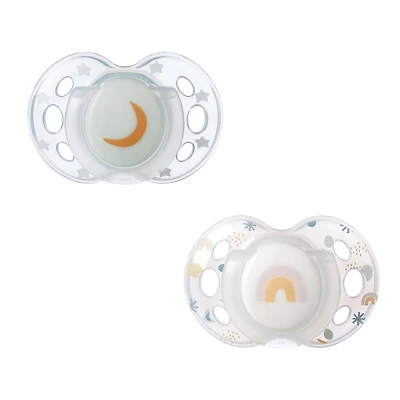 Tommee Tippee Night Time Glow in the Dark Pacifiers, Symmetrical Design, BPA-Free Silicone Nipple, Includes Sterilizer Box, 18-36m, 2 Count, 18-36m