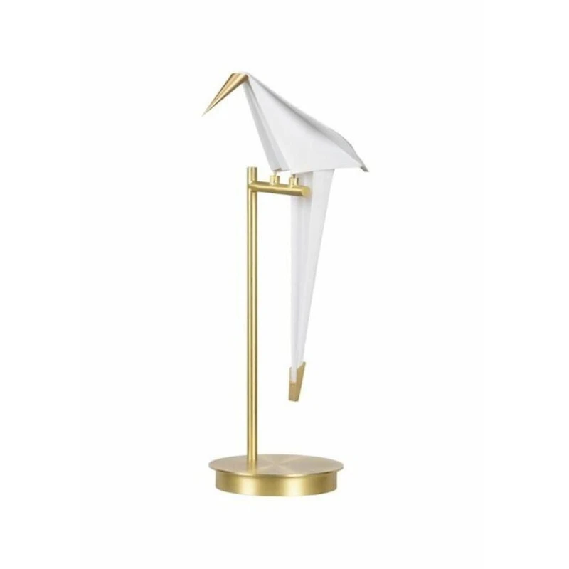 LAMPE DE TABLE ORIGAMI<br>Matériau PVC + Fer<br><br>Métal doré avec abat-jour blanc