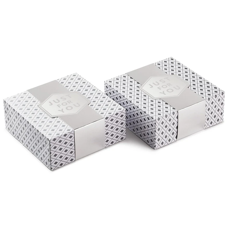 Grandes boîtes-cadeaux Hallmark de 10 po et bandelettes (paquet de 2 : argenté et blanc, « Just for You ») pour les mariages, les remises des diplômes, Noël, la Saint-Valentin, les fêtes