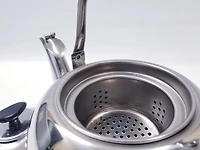 Sunwealth Bouilloire en acier inoxydable sifflante de 1,5l avec infuseur à thé.