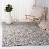 Safavieh Venus Elijah Solid Plush Shag Area Rug